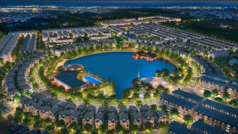 Hinode Royal Park 中央湖夜景